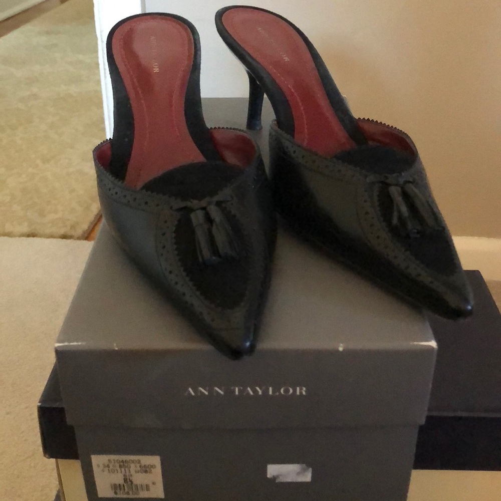 Women’s shoes